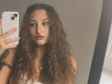 NicholMikrot  live sex cam