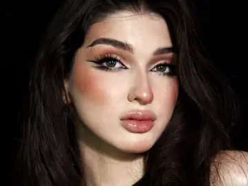 LeilaMyers  live sex cam