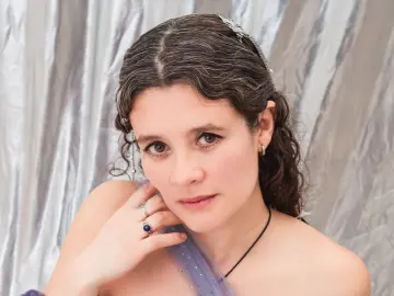 LiaSolerts  live sex cam