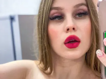 EvaHeart  live sex cam