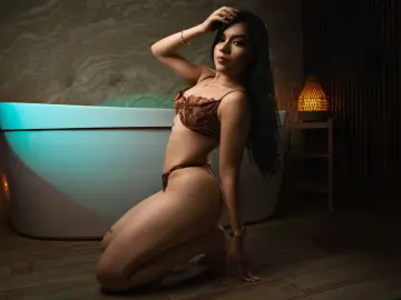 AuroraBass  live sex cam