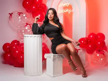 ElectraJohnsson  live sex cam