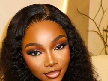 CharityCee  live sex cam