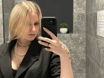 JenaeMcquillen  live sex cam