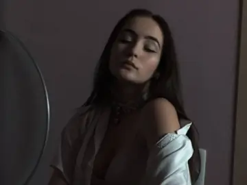 MeaganPortwine  live sex cam