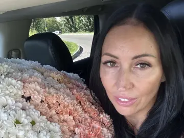 LipaWild  live sex cam