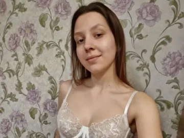 GladyFrain  live sex cam