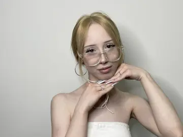 MaisieCherrin  live sex cam