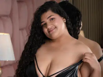 MarianaHolms  live sex cam