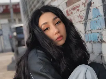 JerilynAmendola  live sex cam