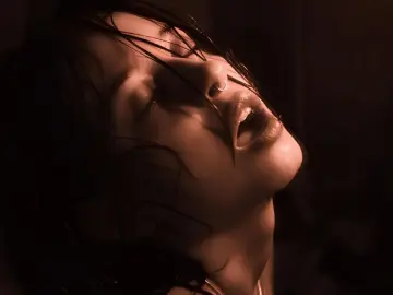 KellyBishop  live sex cam