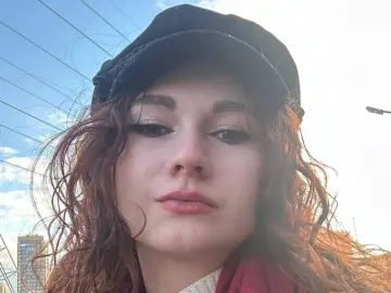QueenRosel  live sex cam