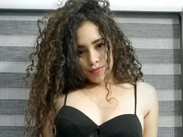 AlessandraLux  live sex cam