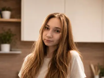 AllieShewmaker  live sex cam