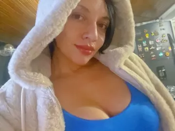 JohannaGomana  live sex cam