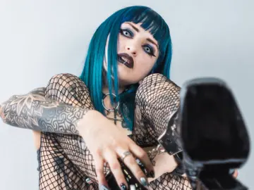 LaurenKanroji  live sex cam