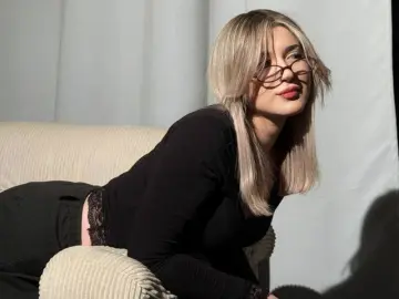 AglayaRass  live sex cam