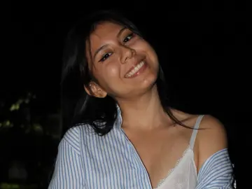 MiaSauvage  live sex cam