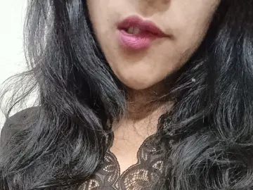 AakritiRajwanshi  live sex cam
