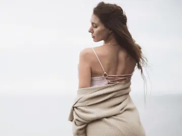 AnabelleCharis  live sex cam