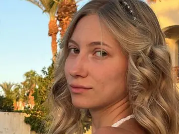 TainaTatge  live sex cam