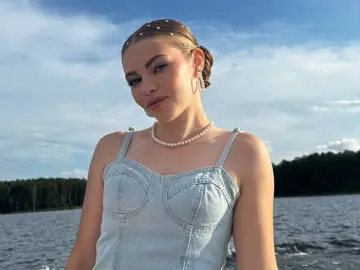 ValeriaLudewig  live sex cam