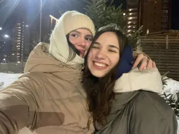 AnderaAndYing  live sex cam