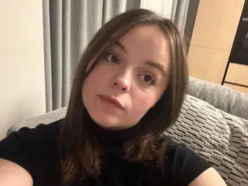 EsterBlue  live sex cam