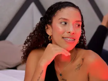 NicoleBakker  live sex cam