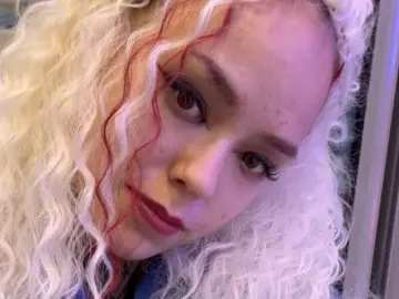 HesavaLara  live sex cam
