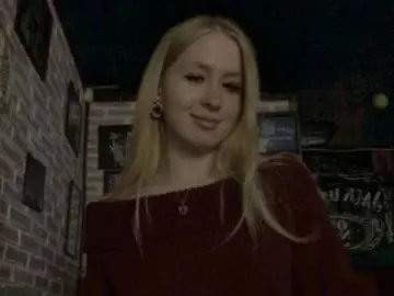 BettinaGoeppner  live sex cam