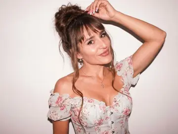 MiraVeyne  live sex cam