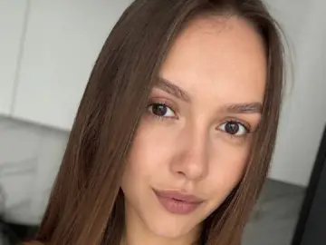 GeralynSchuck  live sex cam