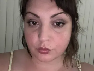 AnnieHelen  live sex cam