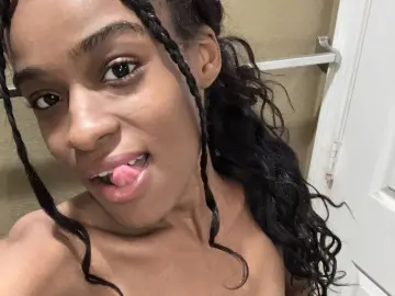 MarlowLovee  live sex cam