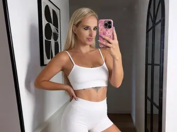 Lounia  live sex cam