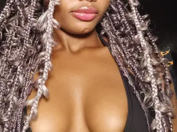 SophiBienned  live sex cam
