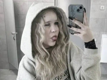 AlicaUwu  live sex cam