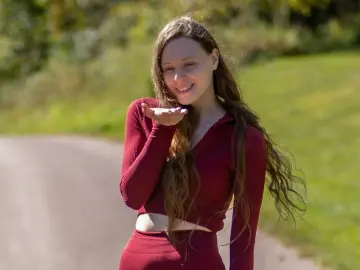 AnnaRosella  live sex cam