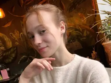 CathernKyte  live sex cam