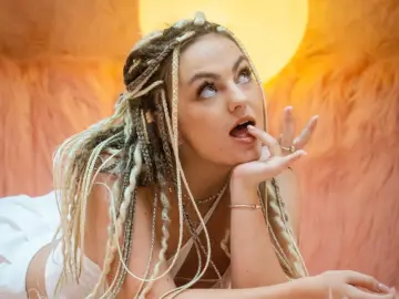 LollyMur  live sex cam