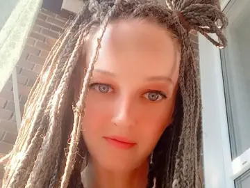 AliseThompson  live sex cam