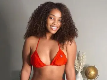 ChiNasa  live sex cam