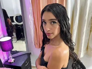 BrieAddison  live sex cam