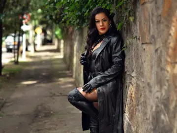 NikkitaHernandez  live sex cam