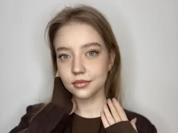 ColeenMallacara  live sex cam