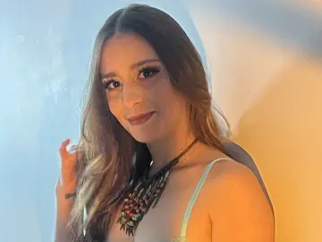 CrissyEvans  live sex cam