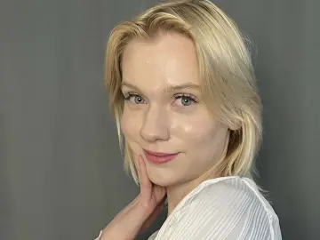 YerWhooley  live sex cam