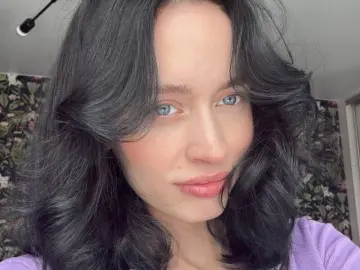 MindyCafarella  live sex cam