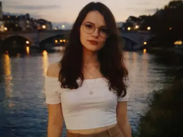 MazeHistoria  live sex cam